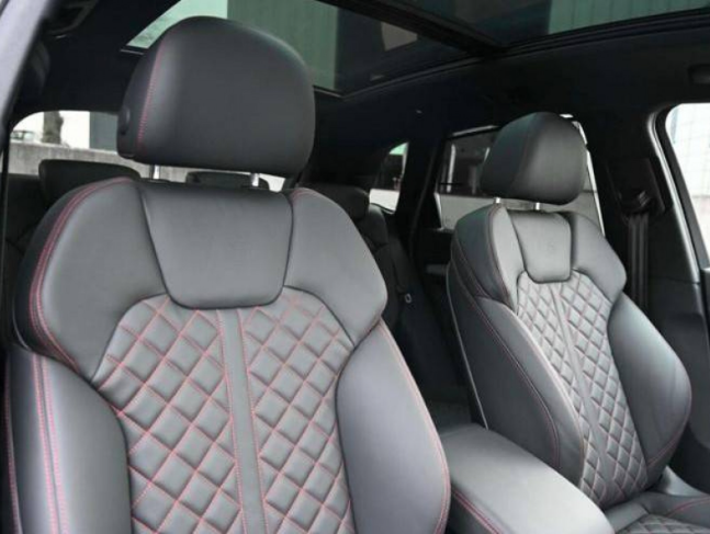 AUDI Q5 40 TDI 204 CH S TRONIC 7 QUATTRO S LINE 7