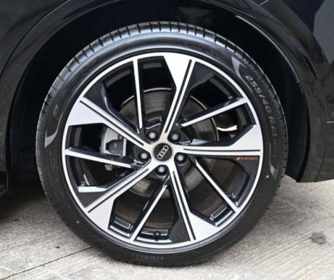 AUDI Q5 40 TDI 204 CH S TRONIC 7 QUATTRO S LINE 14