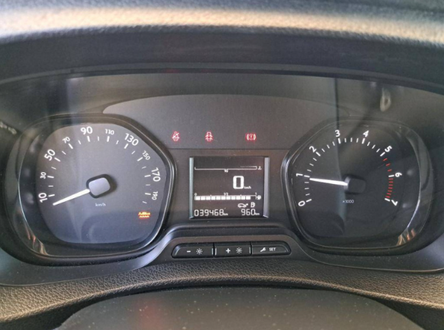 OPEL VIVARO FOURGON VIVARO FGN L2 1.5 DIESEL 120 CH PACK CLIM 7