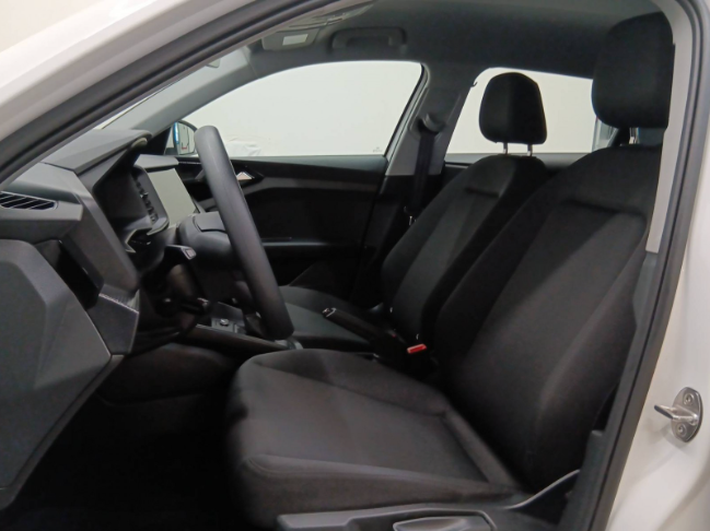AUDI A1 SPORTBACK 30 TFSI 110 CH S TRONIC 7 DESIGN 12
