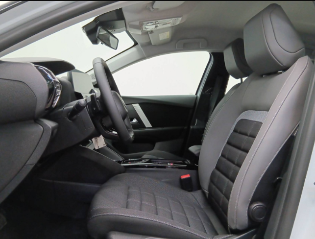CITROEN C4 NOUVELLE HYBRIDE 136 E-DCS6 PLUS 7