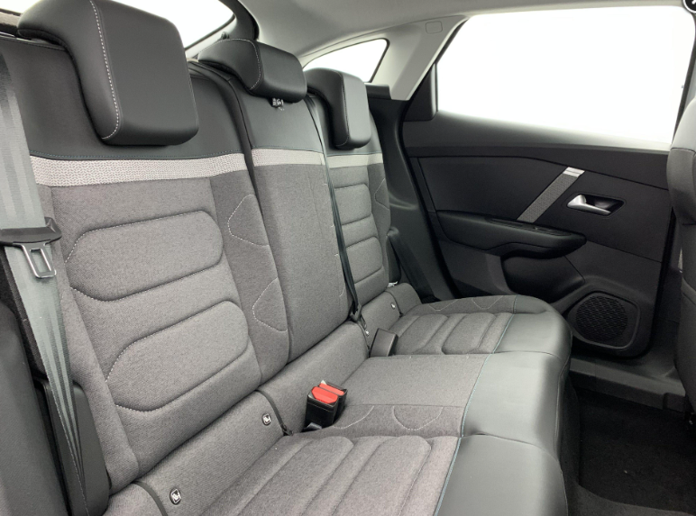 CITROËN - C4 PureTech 130 EAT8 Plus 7
