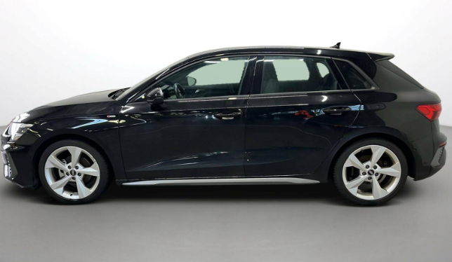 AUDI A3 SPORTBACK 35 TDI 150 S TRONIC 7 S LINE 14