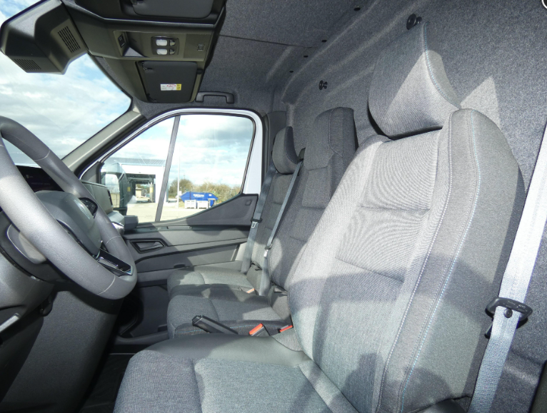 RENAULT - MASTER FOURGON NOUVEAU FGN TRAC 3T5 L3H2 BLUE DCI 130 EXTRA 6