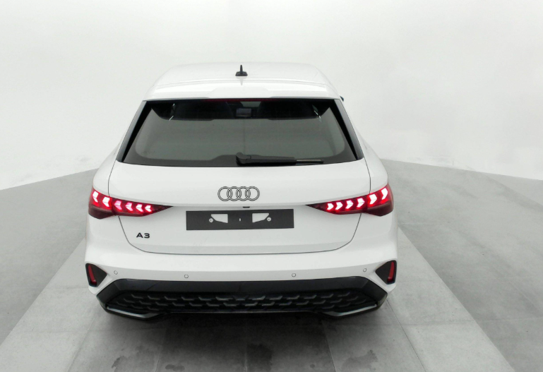 Audi - A3 SPORTBACK NOUVELLE 35 TDI 150 S TRONIC 7 S LINE 4
