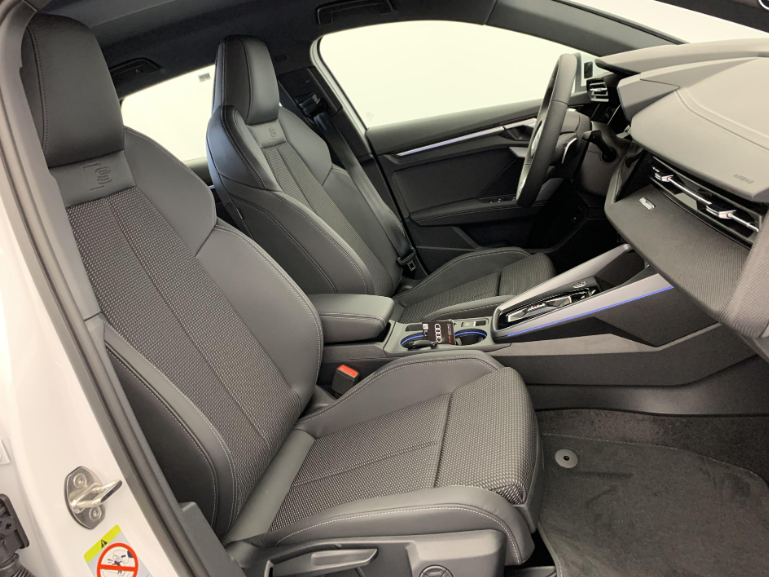 Audi - A3 SPORTBACK NOUVELLE 35 TDI 150 S TRONIC 7 S LINE 6