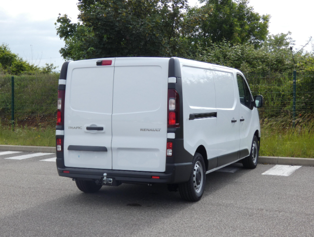 RENAULT - TRAFIC FOURGON L2H1 3T BLUE DCI 130 GSR2 ADVANCE 6