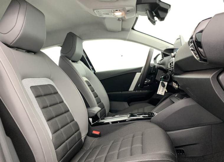 CITROËN - C4 NOUVELLE HYBRIDE 136 E-DCS6 PLUS 6