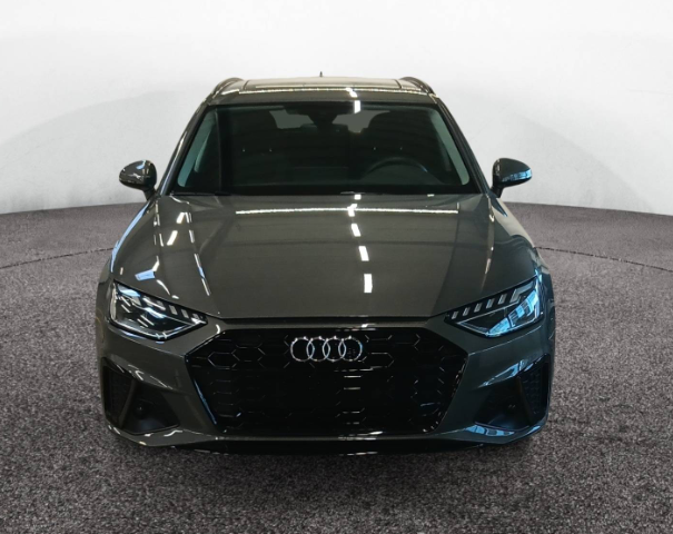 AUDI A4 AVANT 40 TDI 204 S TRONIC 7 S LINE 4
