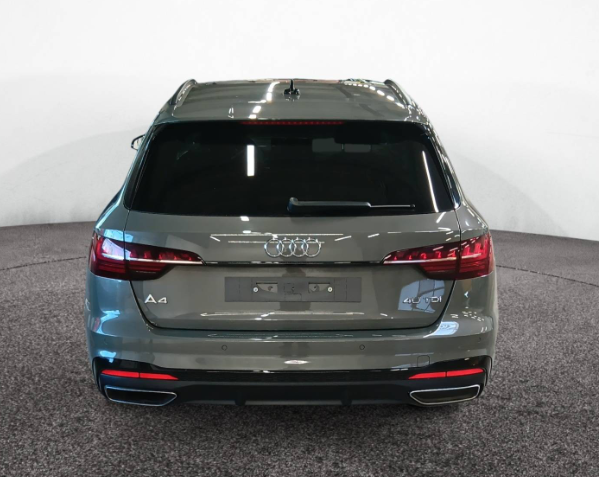 AUDI A4 AVANT 40 TDI 204 S TRONIC 7 S LINE 5
