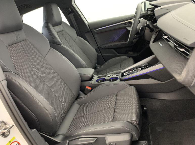 Audi - A3 ALLSTREET 35 TDI 150 S TRONIC 7 DESIGN 8