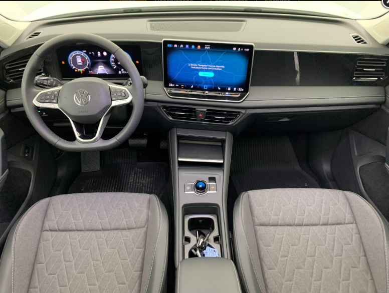 Volkswagen - TIGUAN NOUVEAU 1.5 eTSI 150CV DSG7 LIFE PLUS 9