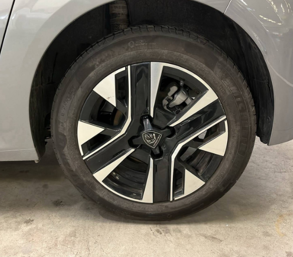 PEUGEOT 208 PURETECH 100 S&S BVM6 ALLURE 8