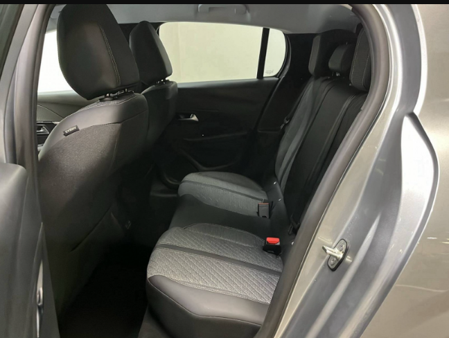PEUGEOT 208 PURETECH 100 S&S BVM6 ALLURE 9