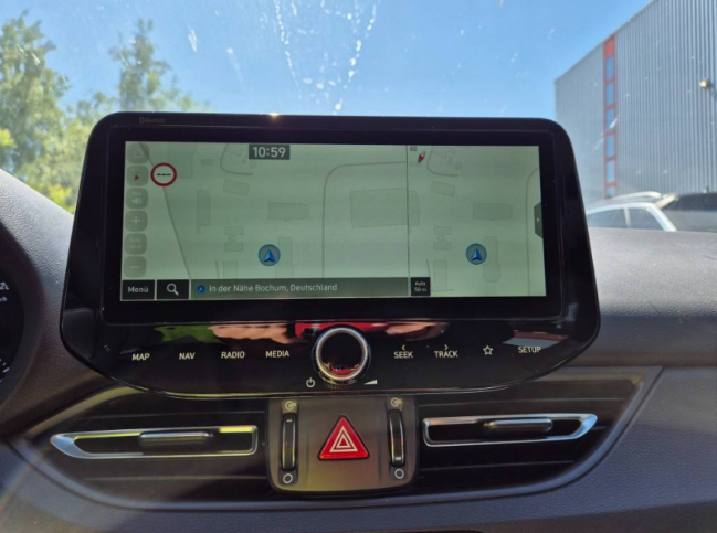 HYUNDAI i30 1.0 T-GDI 120 DCT-7 HYBRID 48V CREATIVE 11