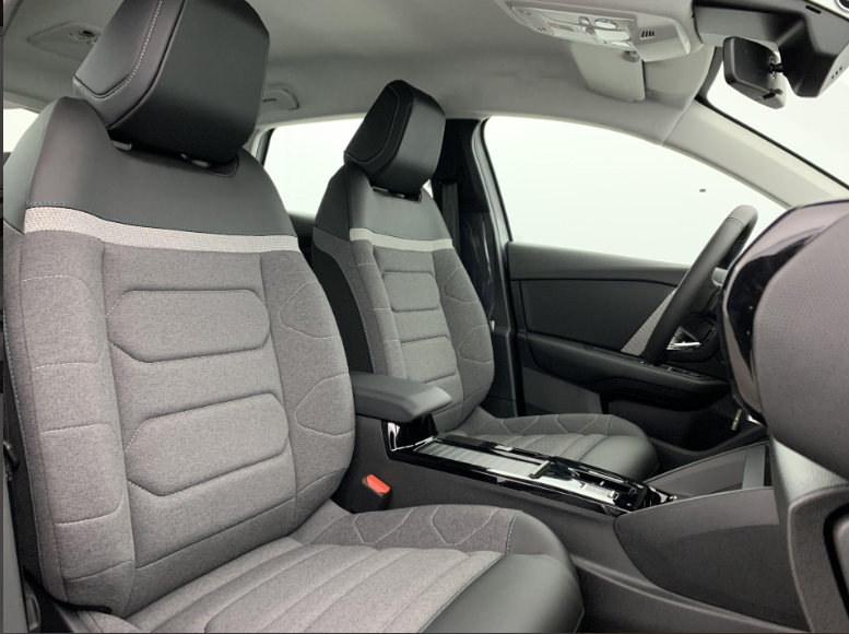CITROËN - C4 PureTech 130 EAT8 Plus 6